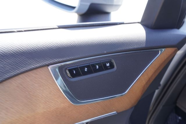2024 Volvo XC90 Plus photo 23