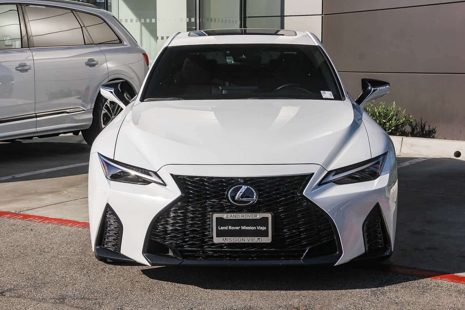 2024 Lexus IS 350 F SPORT photo 2