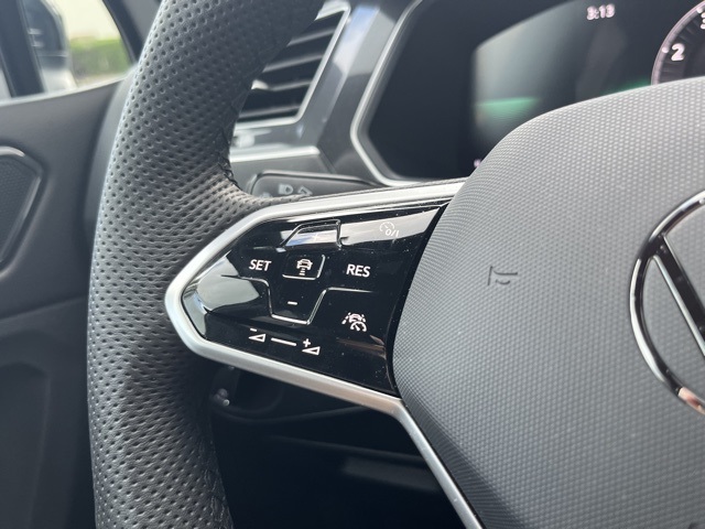 2024 Volkswagen Tiguan SE R-Line Black photo 32