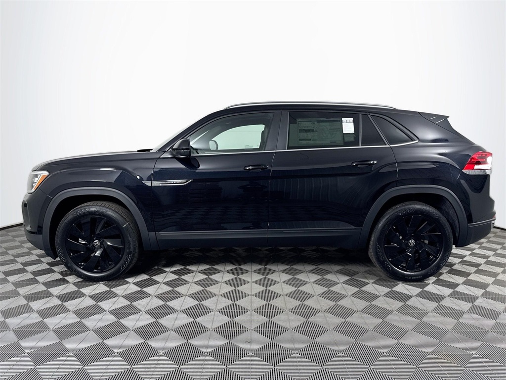 2025 Volkswagen Atlas Cross Sport SE Technology photo 2