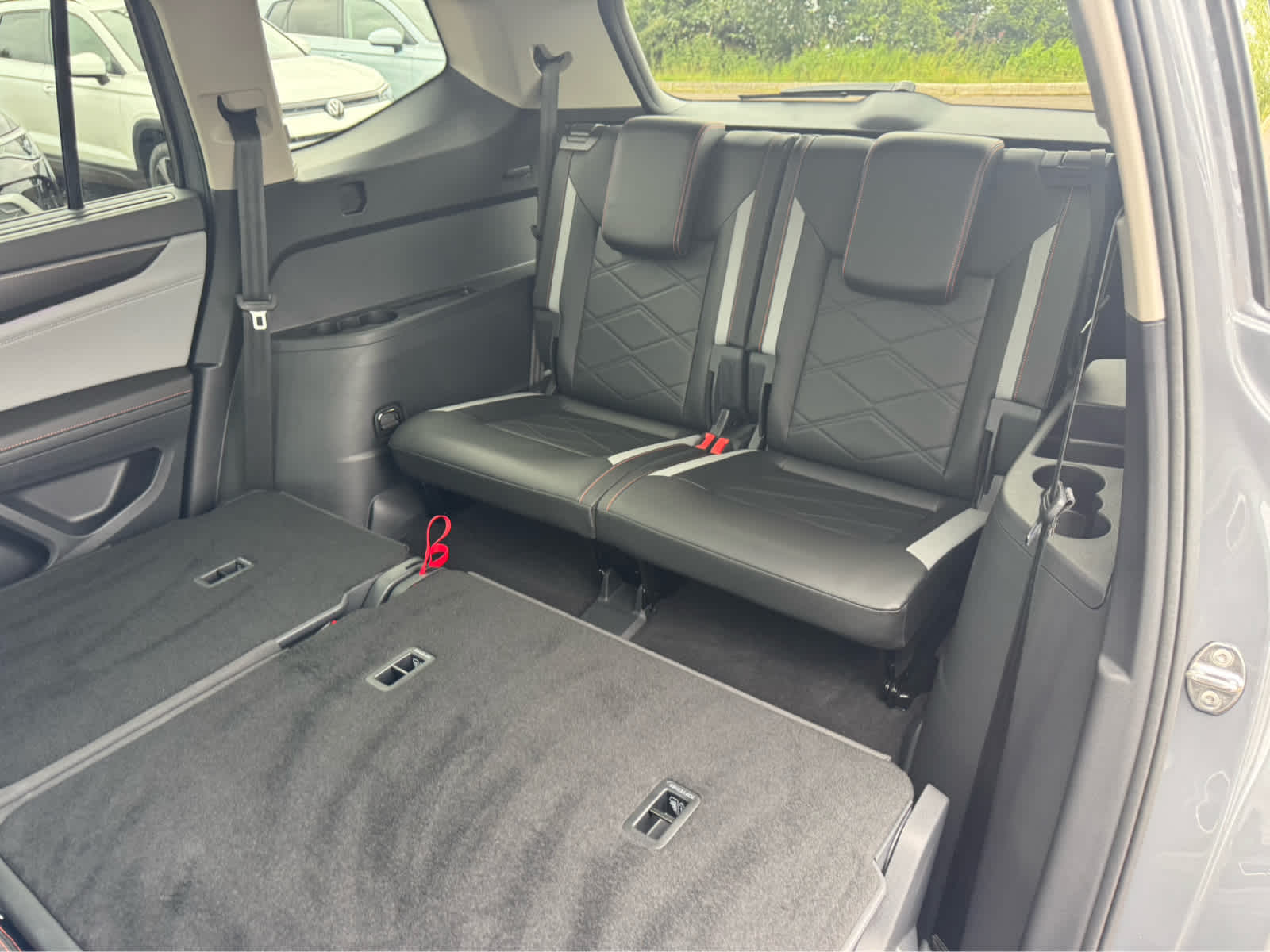 2025 Volkswagen Atlas Peak Edition SE photo 27