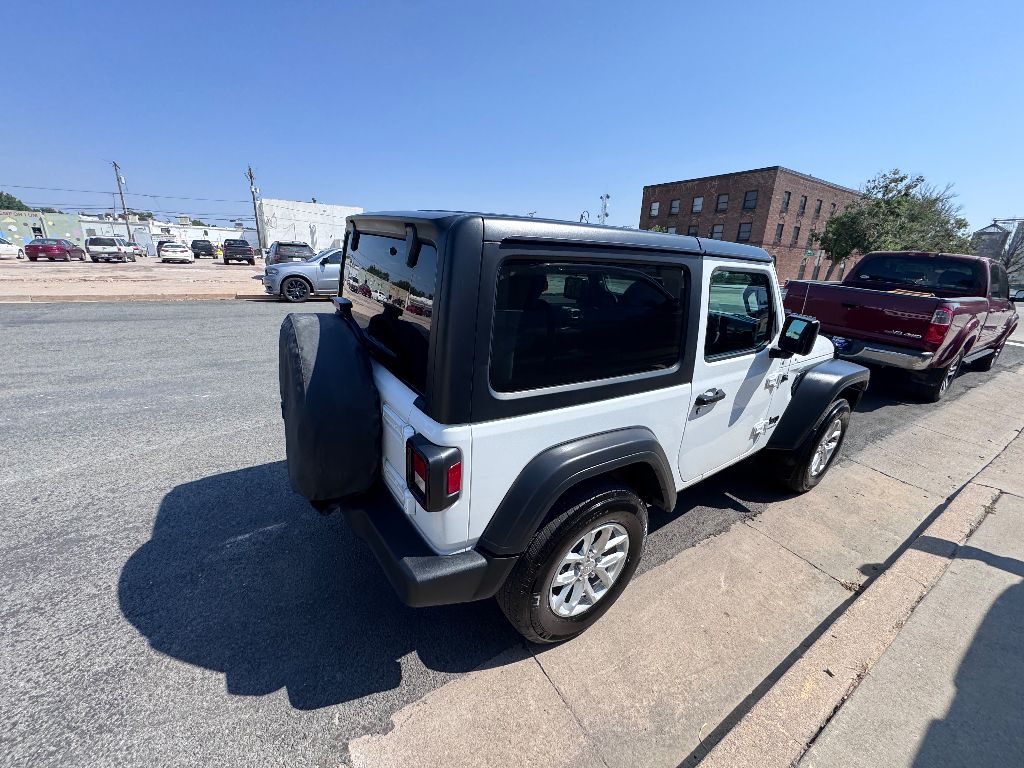 2023 Jeep Wrangler Sport S photo 4