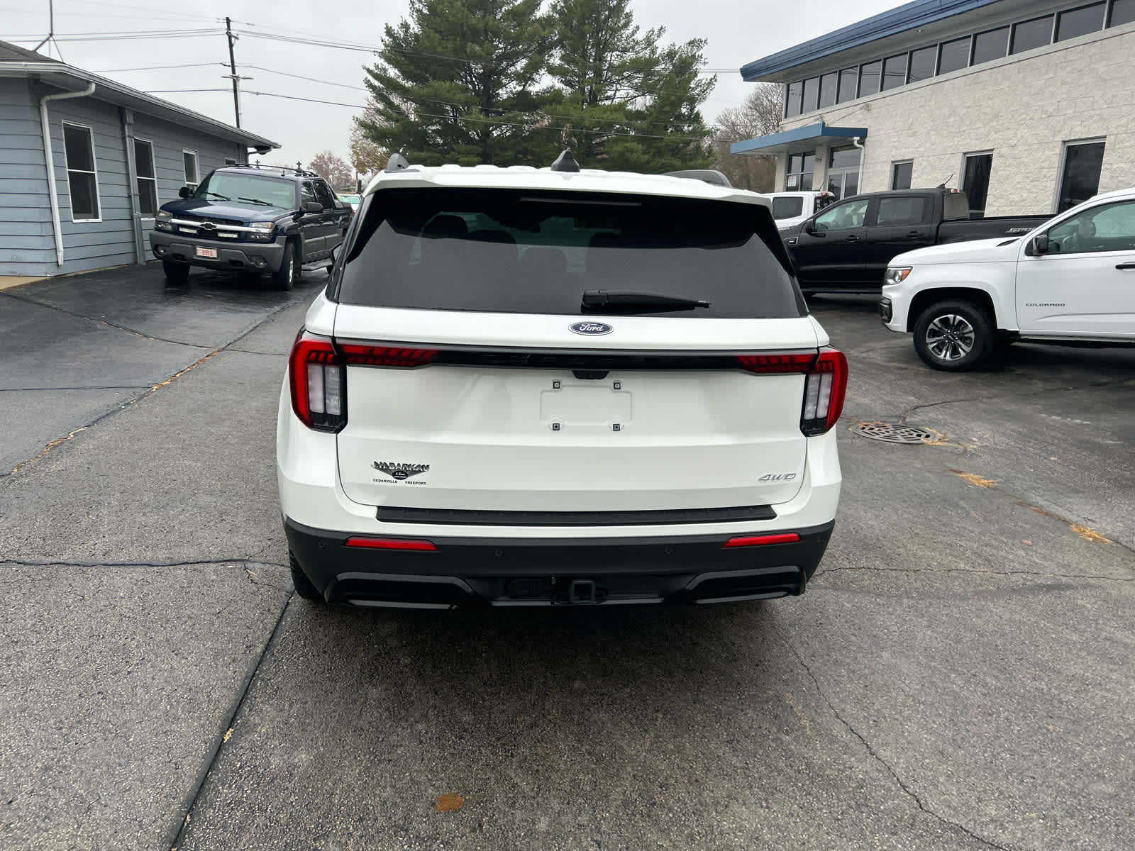 2025 Ford Explorer ST-Line photo 4