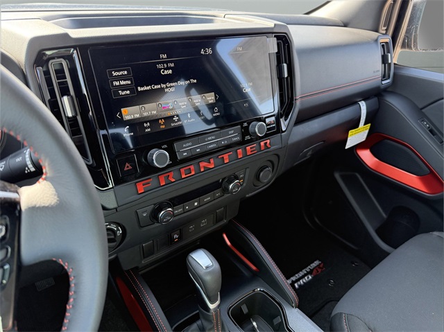 2025 Nissan Frontier PRO-4X photo 20