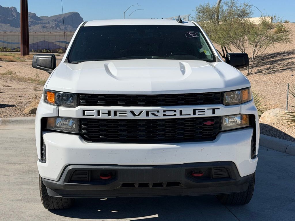 2020 Chevrolet Silverado 1500 Custom photo 2