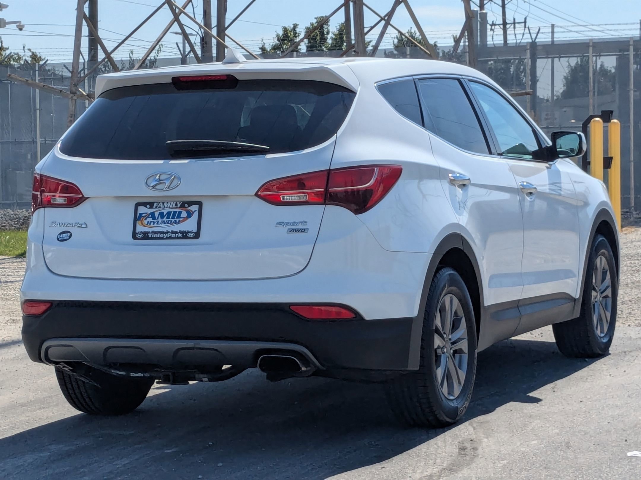 2016 Hyundai Santa Fe Sport Base photo 2