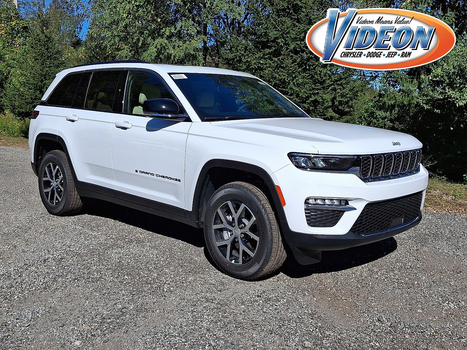 2025 Jeep Grand Cherokee Limited's photo