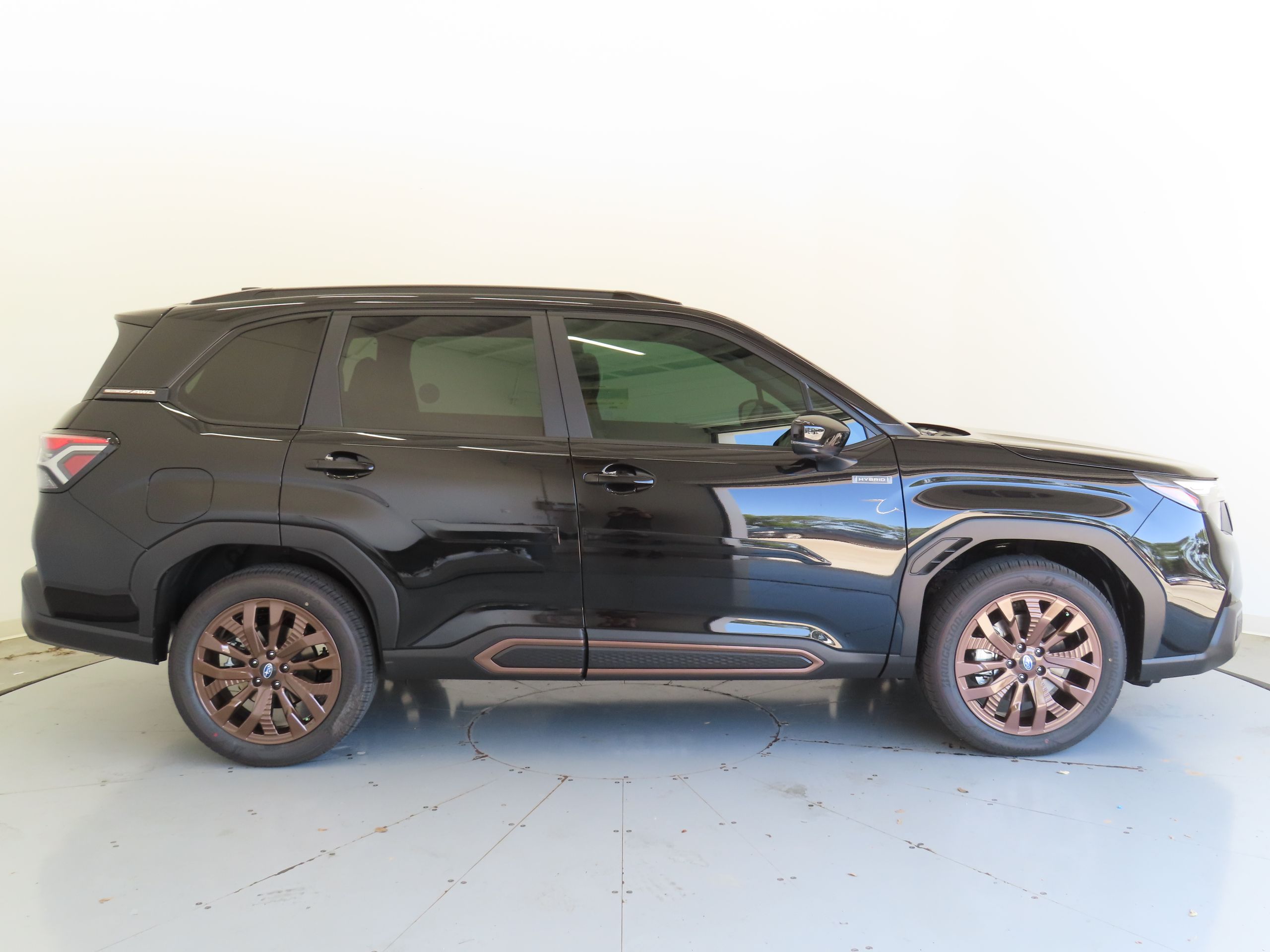 2025 Subaru Forester Sport photo 2