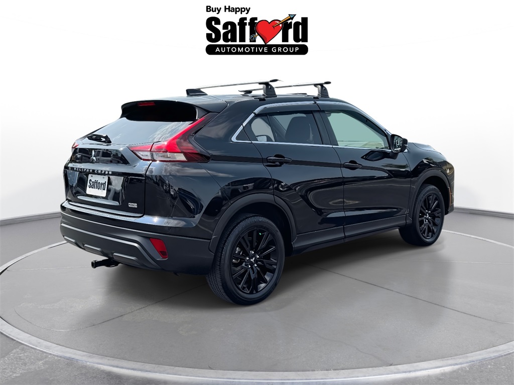 2023 Mitsubishi Eclipse Cross LE photo 4