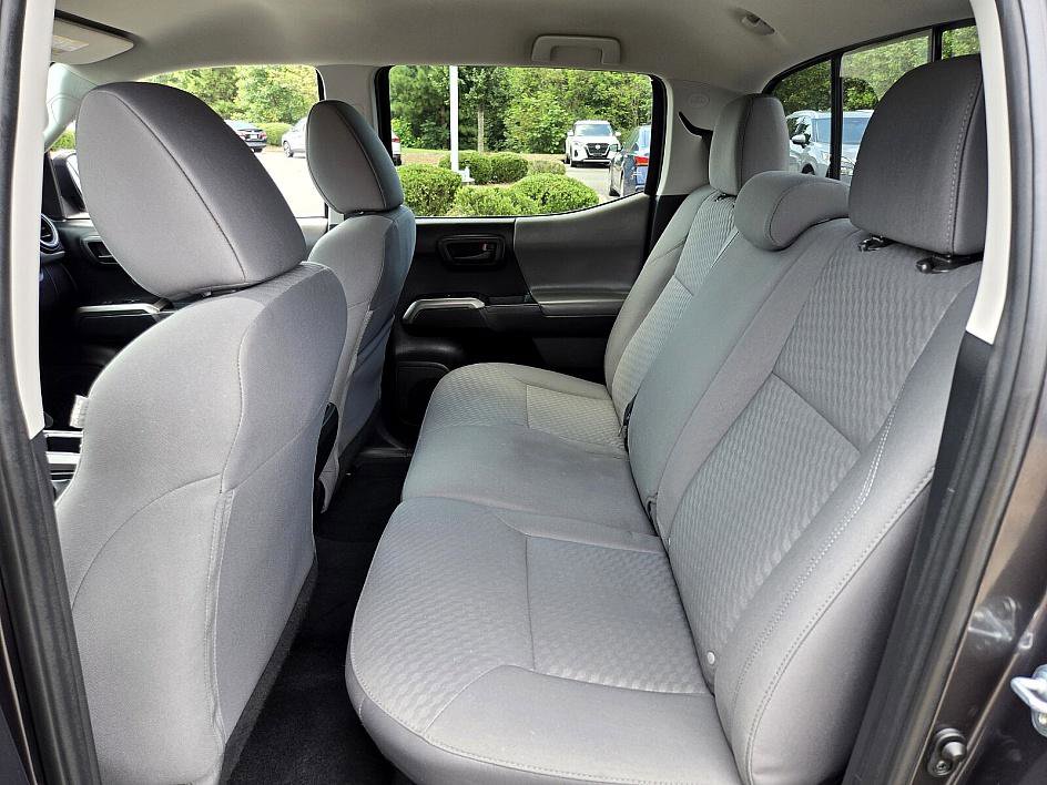 2021 Toyota Tacoma SR5 photo 11