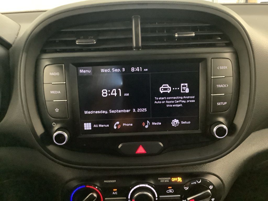 2024 Kia Soul LX photo 15