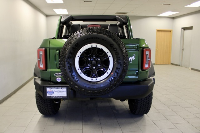 2025 Ford Bronco Outer Banks photo 6