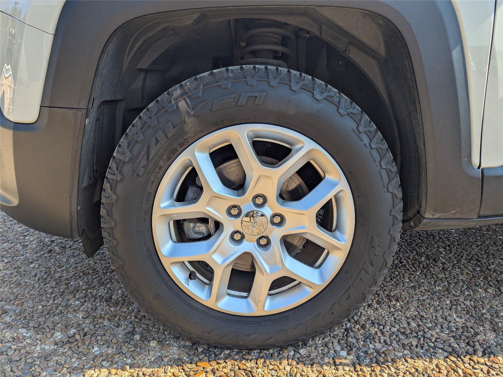 2018 Jeep Renegade Latitude North Edition photo 10