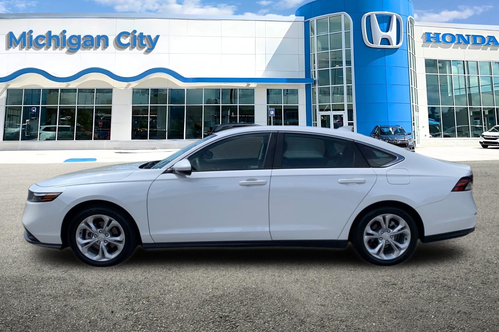 2023 Honda Accord LX photo 2