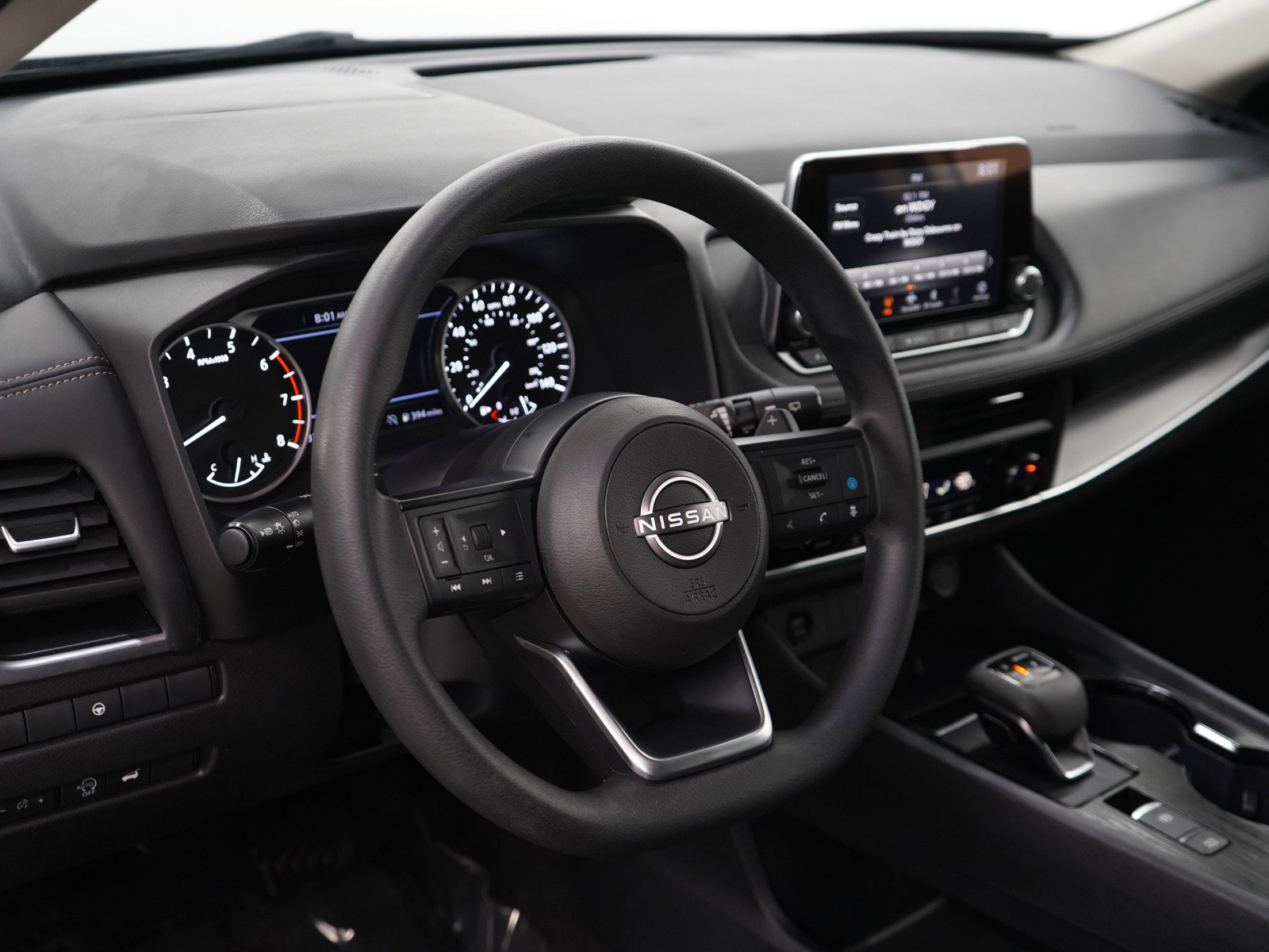 2024 Nissan Rogue SV photo 18