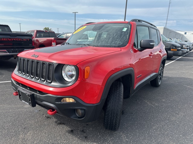 2016 Jeep Renegade Trailhawk photo 3