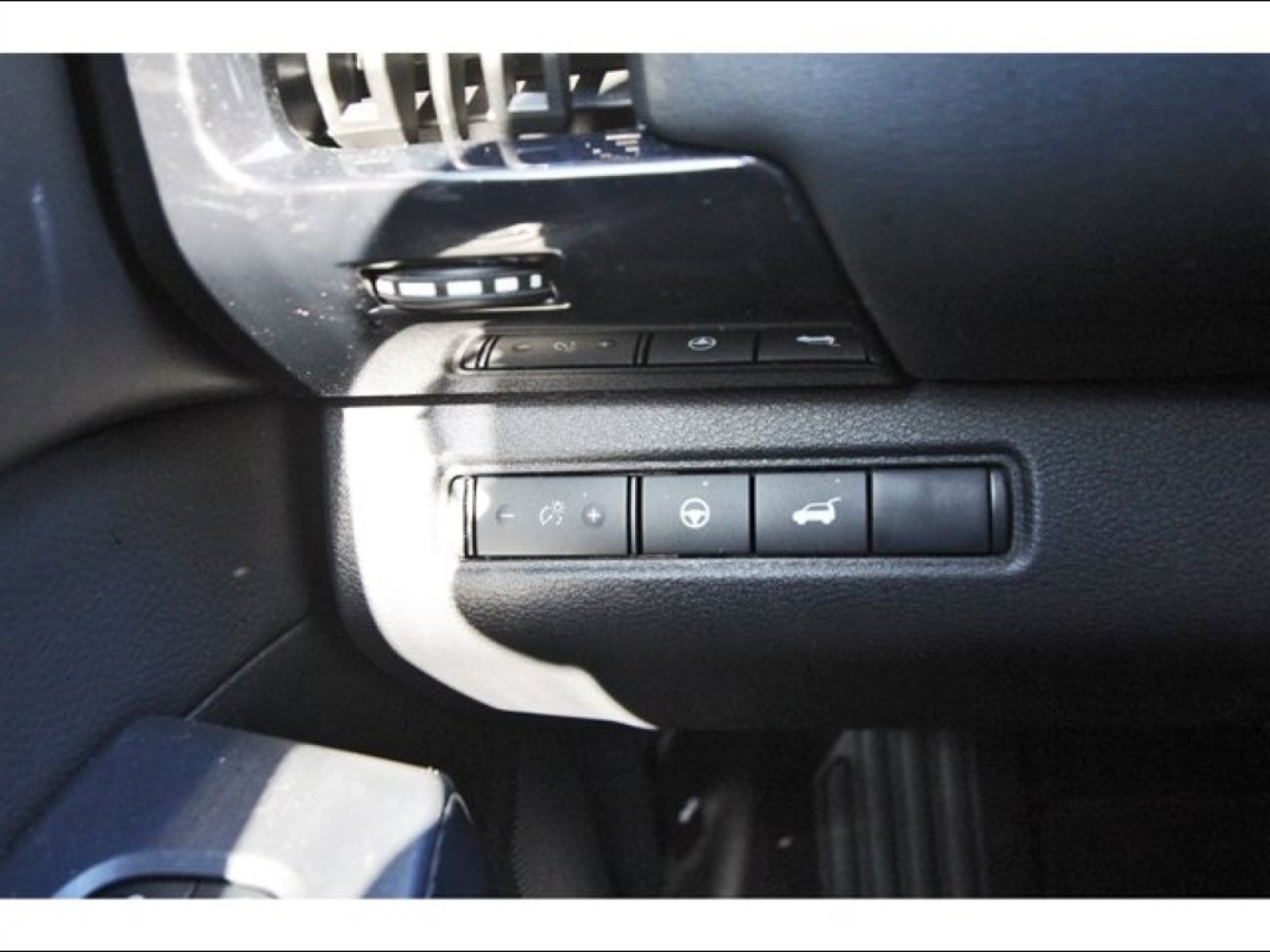 2025 Nissan Pathfinder SV Black at Robbins Nissan