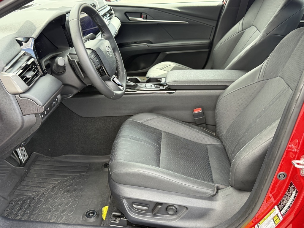 2025 Toyota Camry XSE photo 14