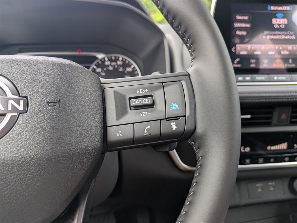 2025 Nissan Rogue SV photo 27