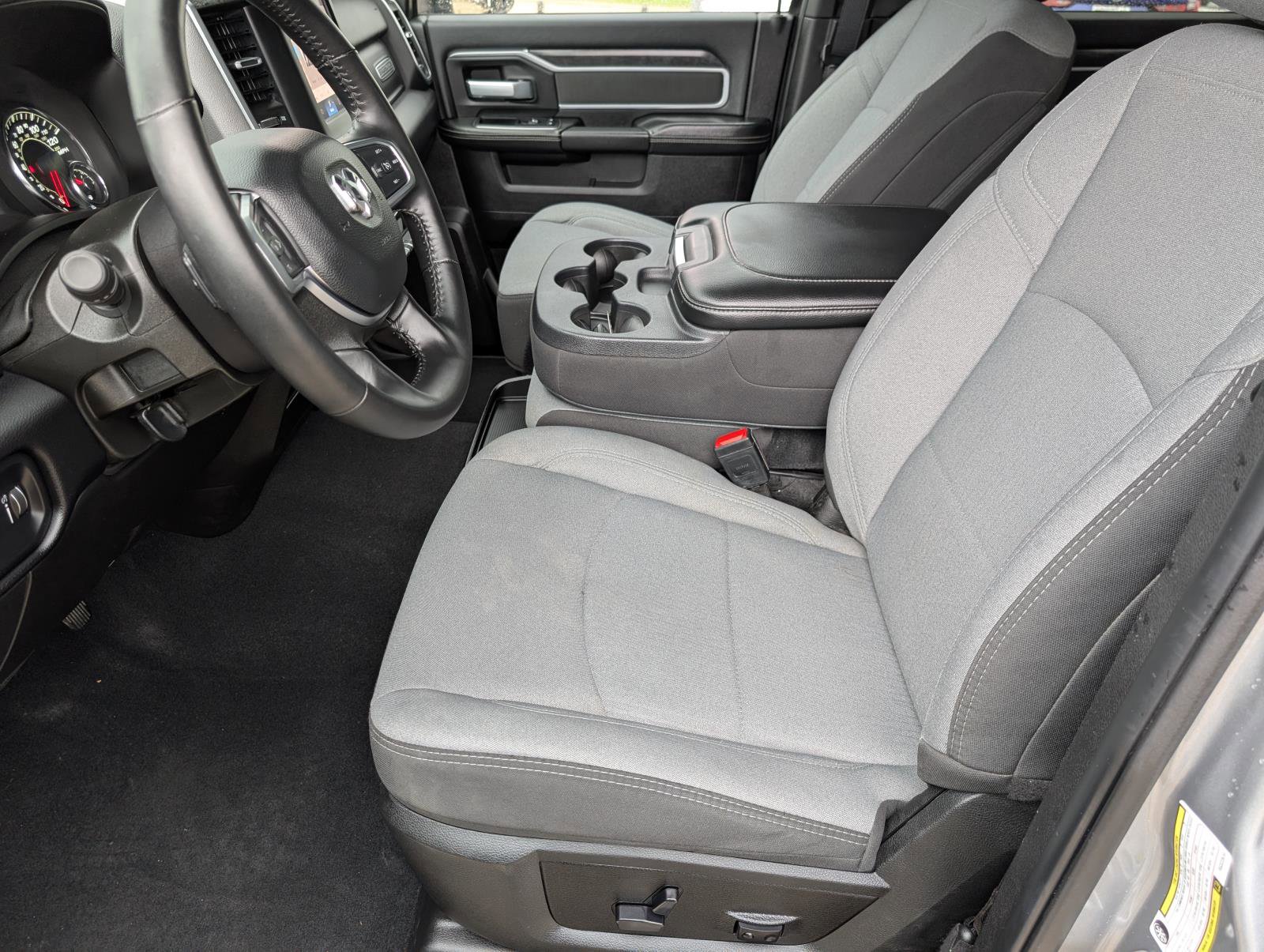 2024 Ram 2500 Big Horn photo 25