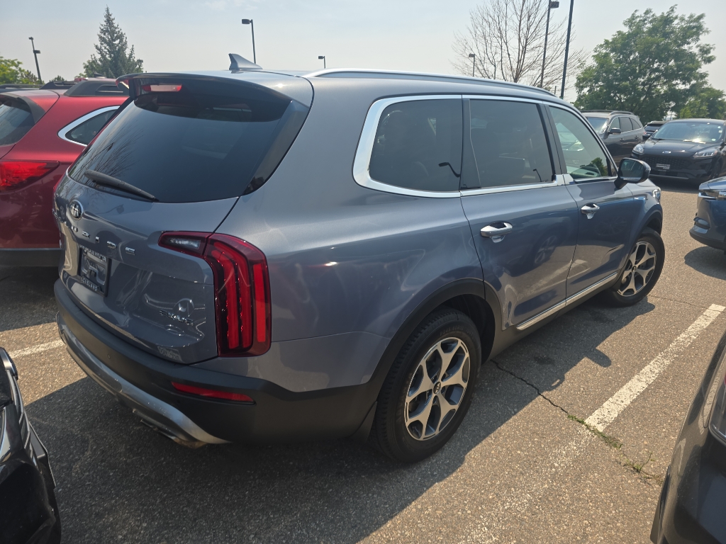 2021 Kia Telluride EX photo 3