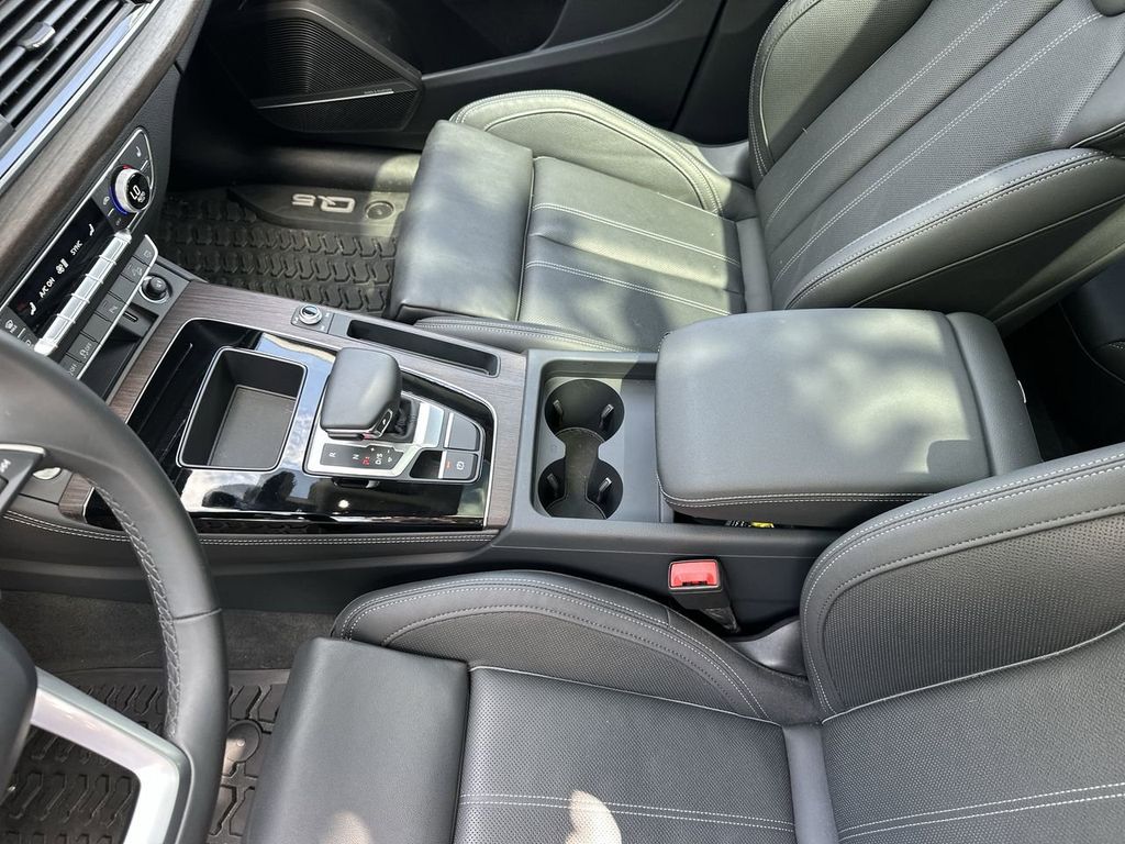 2024 Audi Q5 45 S line Premium photo 24