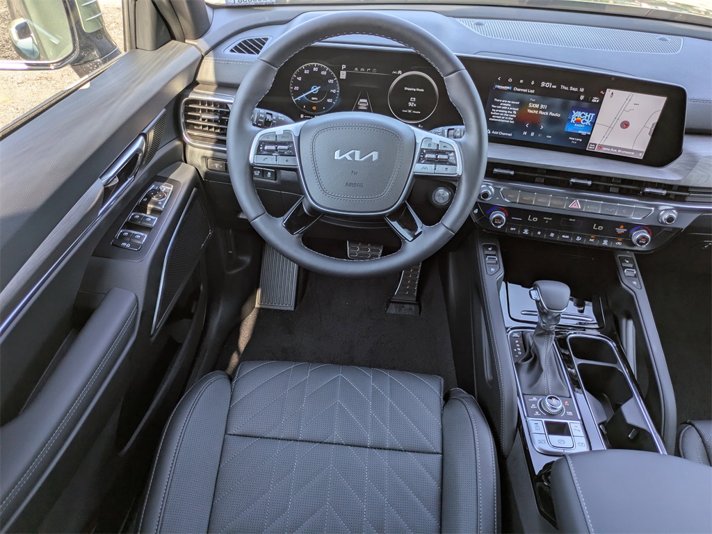 2025 Kia Telluride SX photo 16