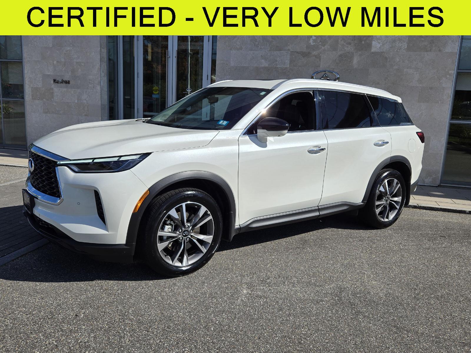 2025 Infiniti QX60 Luxe photo 2