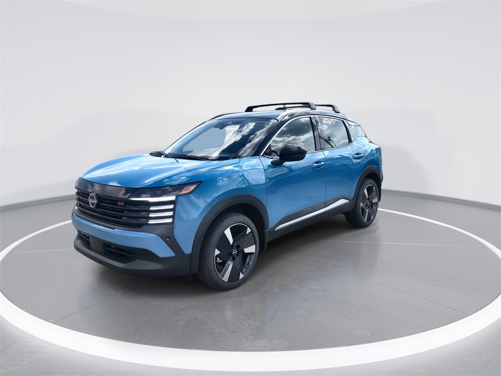 2026 Nissan Kicks SR photo 4