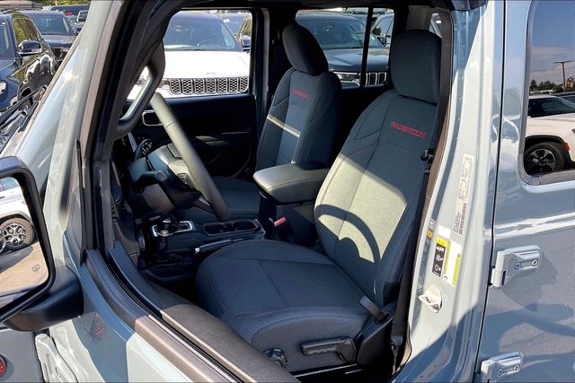 2025 Jeep Wrangler Rubicon photo 9