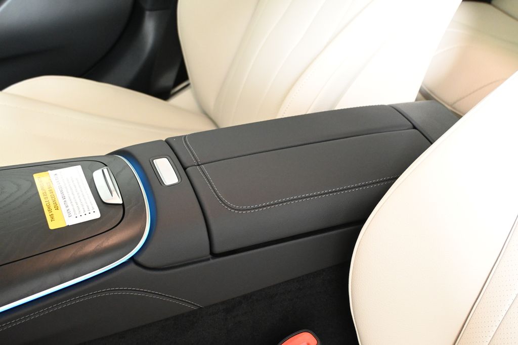 2025 Mercedes Benz E 450 photo 21