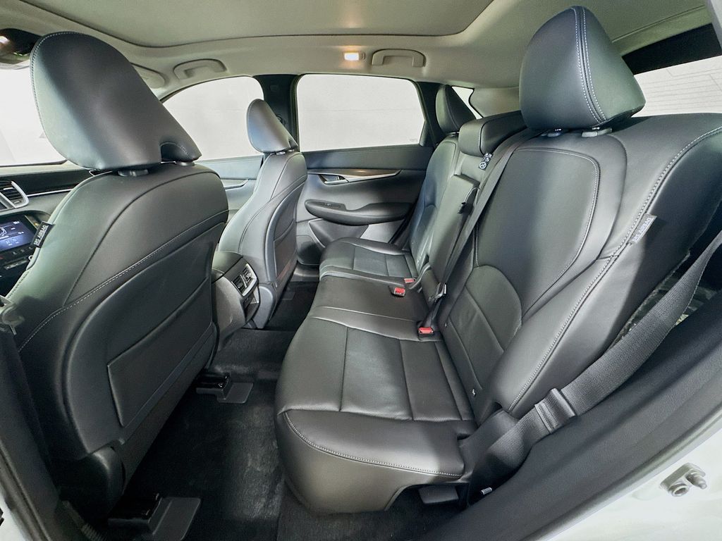 2025 Infiniti QX50 Luxe photo 26