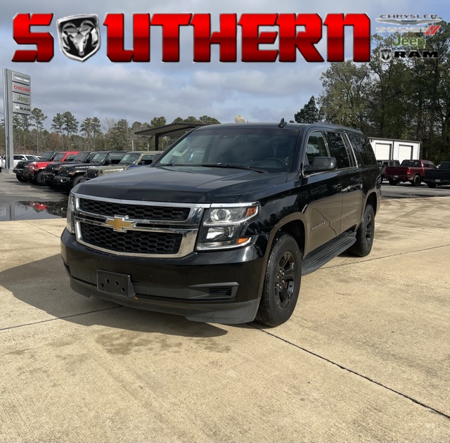 2019 Chevrolet Suburban LT's photo