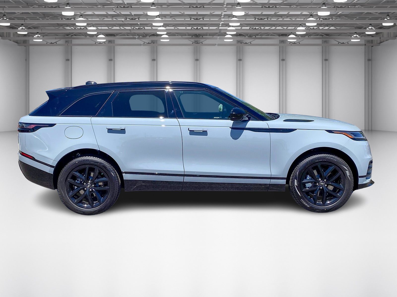 2025 Land Rover Range Rover Velar SE photo 6