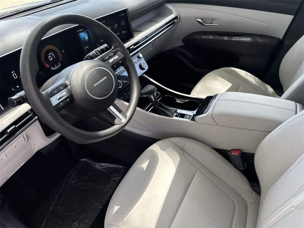 2025 Hyundai Tucson SEL photo 11