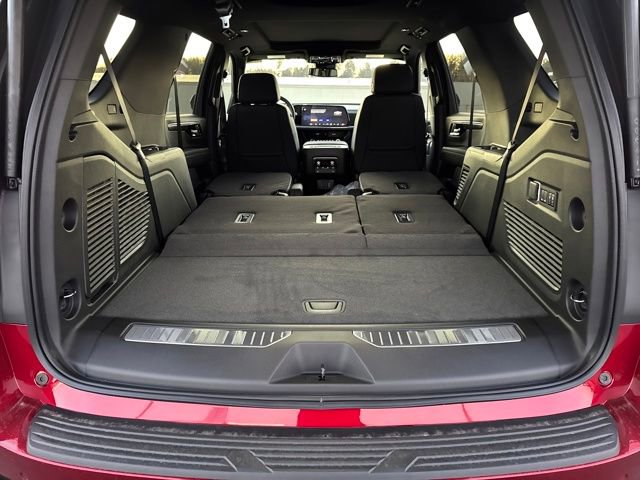 2026 Chevrolet Tahoe Z71 photo 4