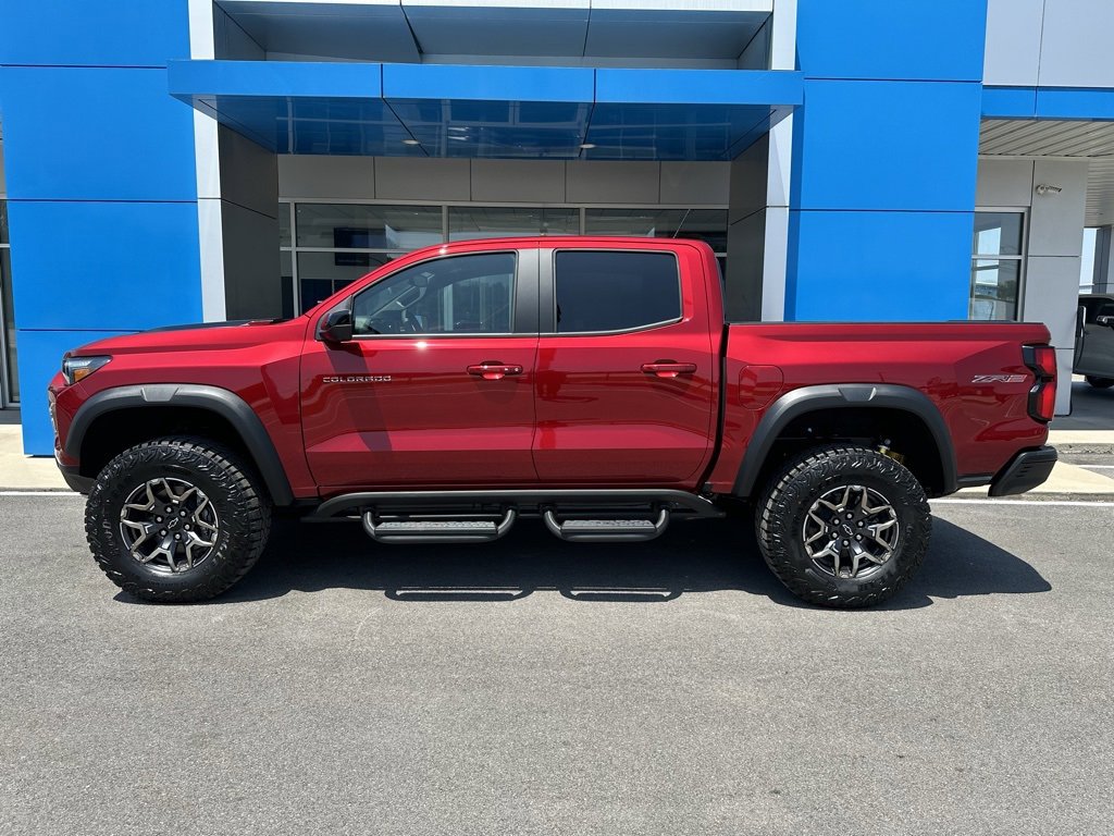 2025 Chevrolet Colorado ZR2 photo 2