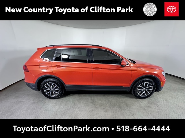 2019 Volkswagen Tiguan SE photo 2