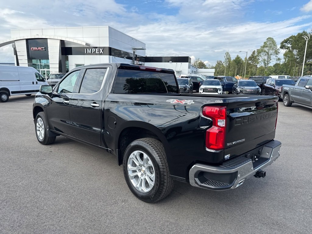 2026 Chevrolet Silverado 1500 LTZ photo 2
