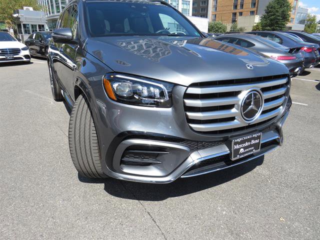 2025 Mercedes Benz GLS 450 4MATIC photo 24
