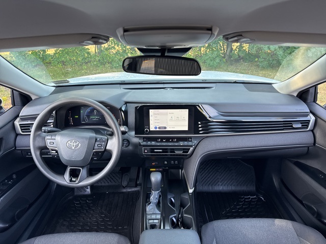 2025 Toyota Camry LE photo 20
