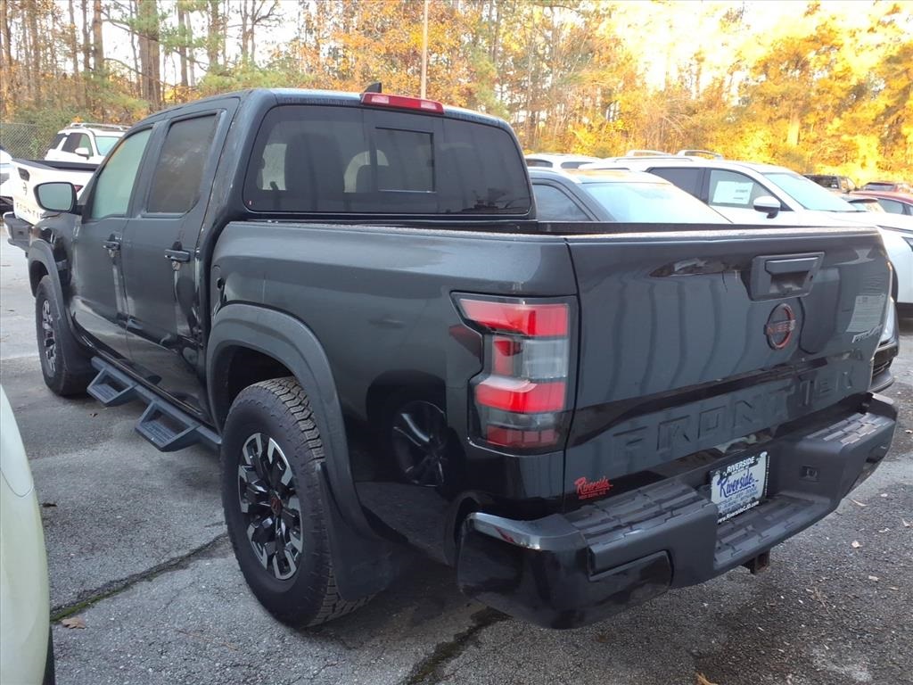 2023 Nissan Frontier PRO-4X photo 2