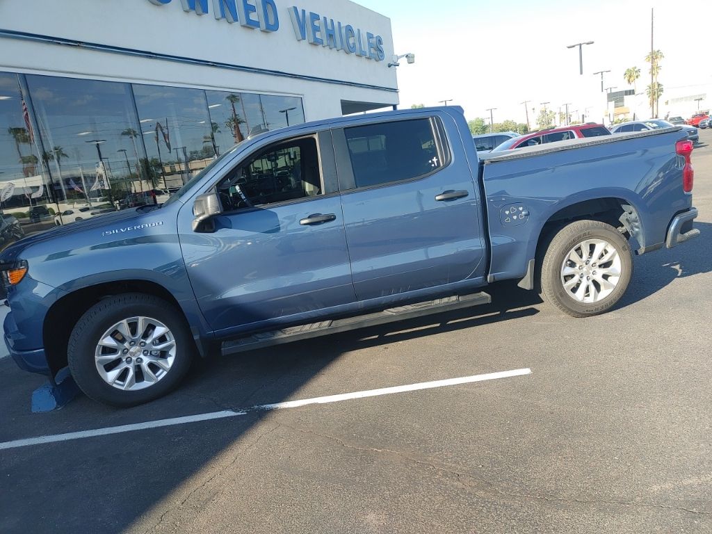2024 Chevrolet Silverado 1500 Custom photo 10