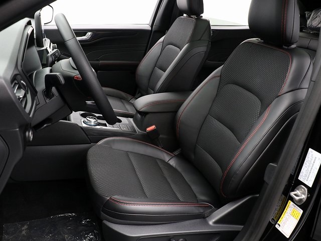 2025 Ford Escape ST-Line photo 9