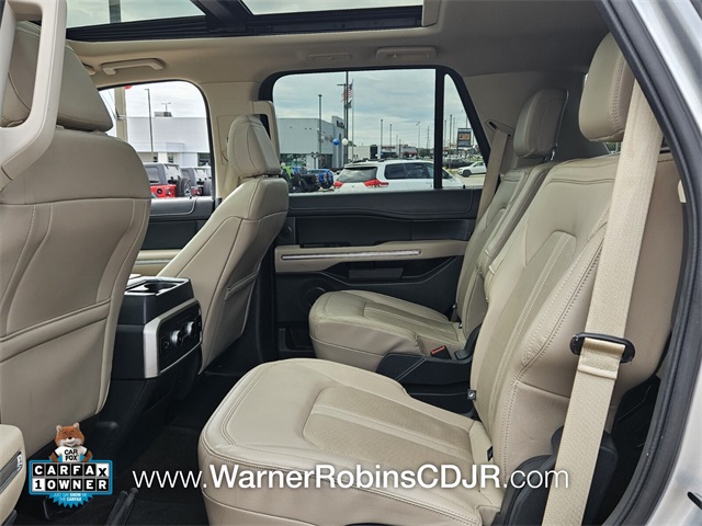 2023 Ford Expedition Limited photo 3