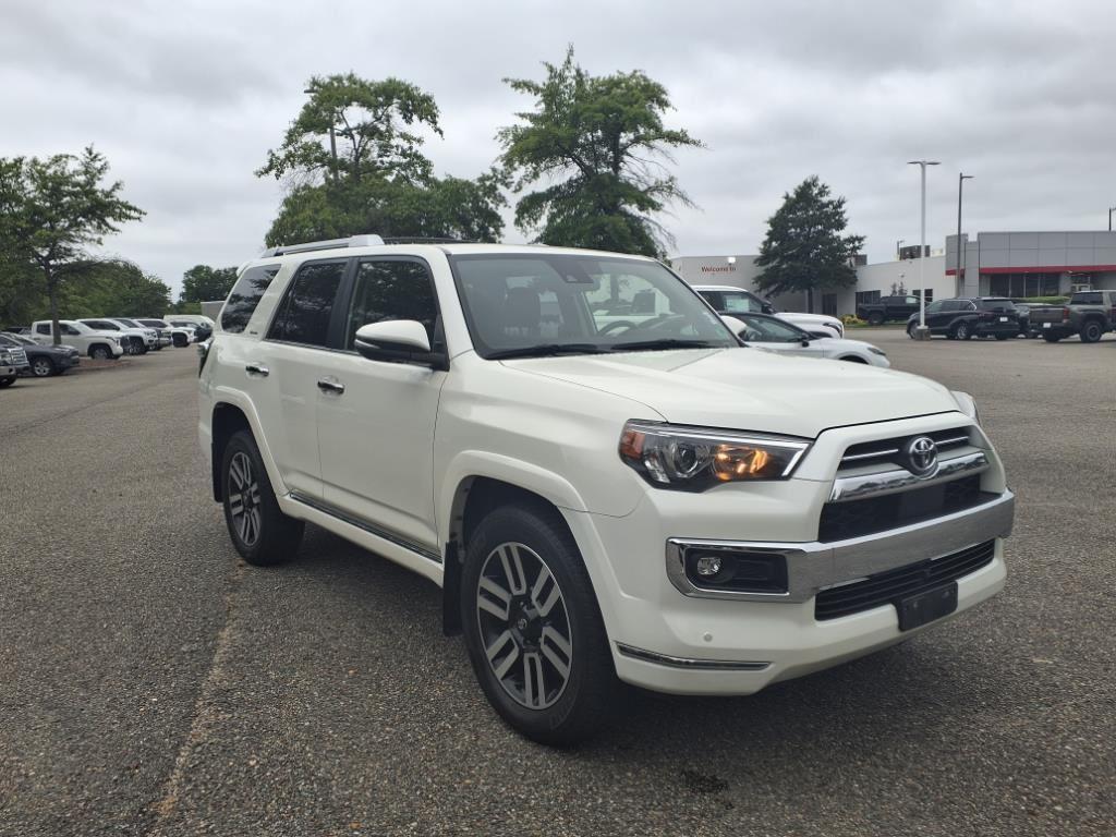 2022 Toyota 4Runner Limited's photo