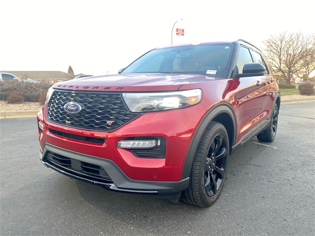 2024 Ford Explorer ST's photo