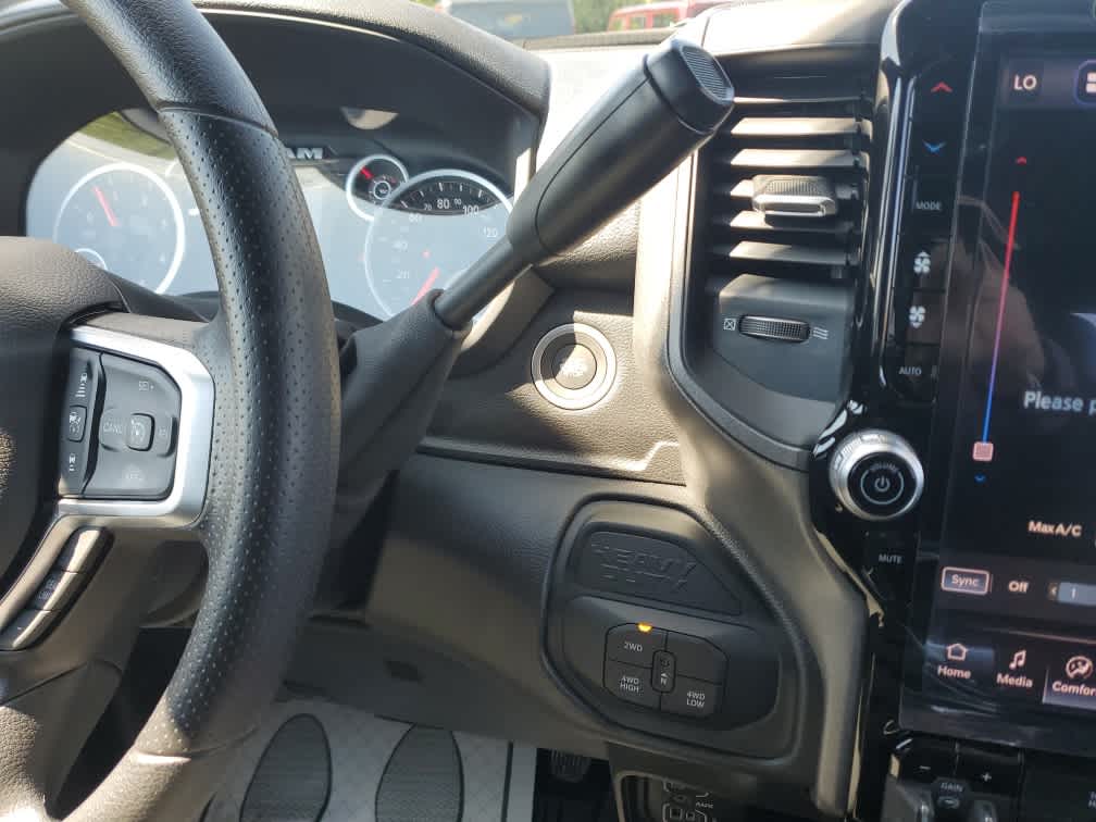 2025 Ram 2500 Tradesman photo 19