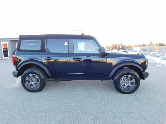 2025 Ford Bronco Big Bend photo 2