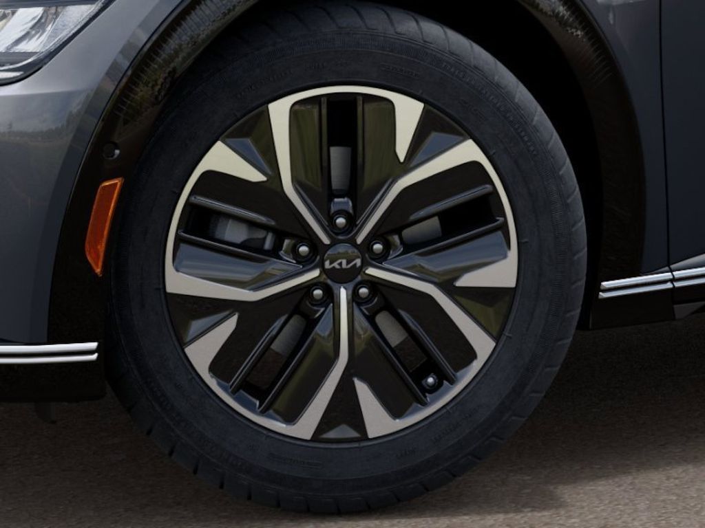 2023 Kia EV6 Wind photo 9